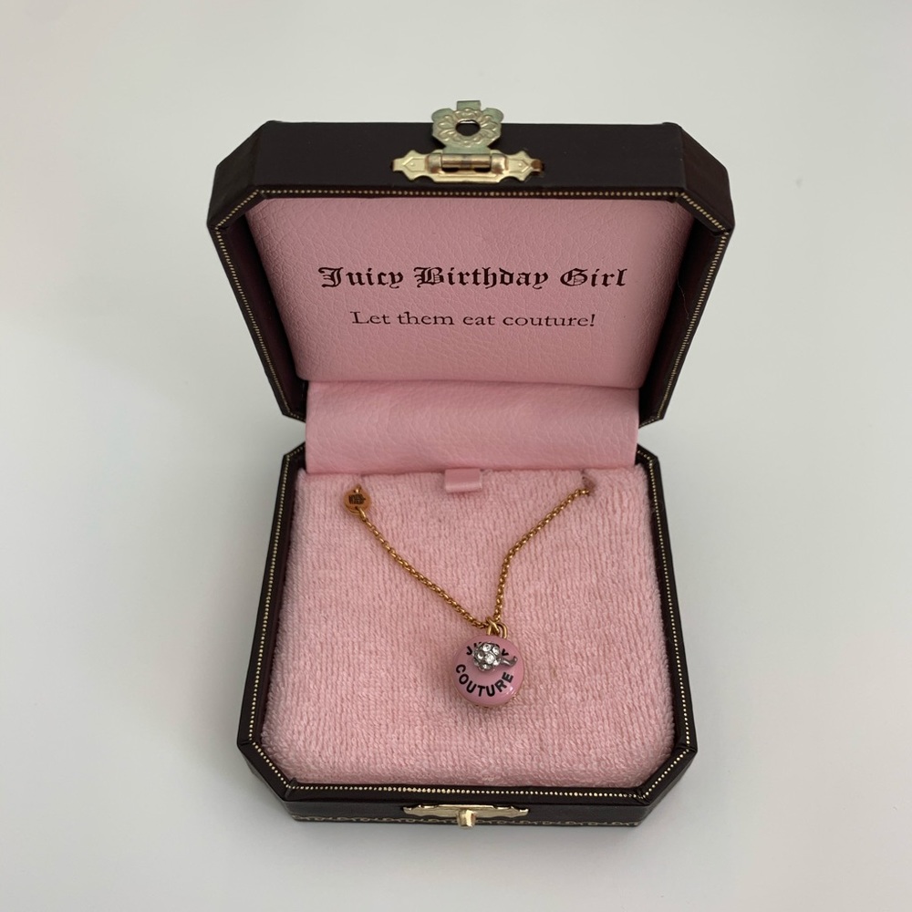 Juicy Cupcake Necklace